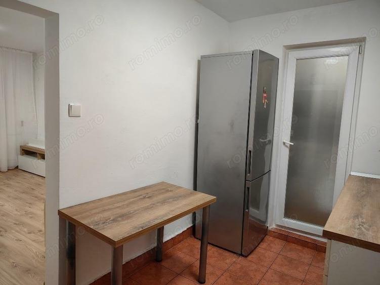 Apartament cu 3 camere semidecomandat în Șagului
