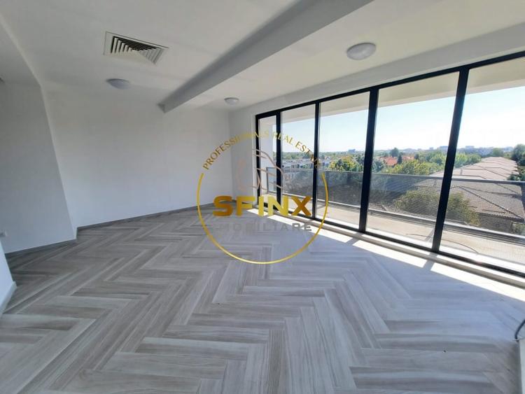 Apartament cu 3 camere semidecomandat în Iancu Nicolae