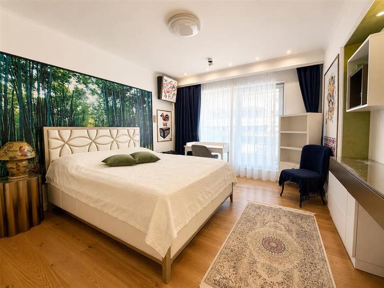 Apartament cu 4 camere decomandat în Herăstrău