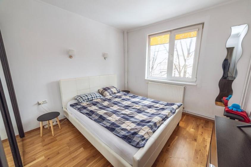 Apartament cu 3 camere semidecomandat, mobilat în Militari