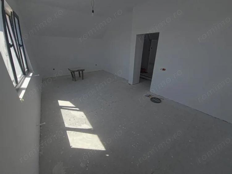 Casă cu Teren 210 Mp în Valu lui Traian