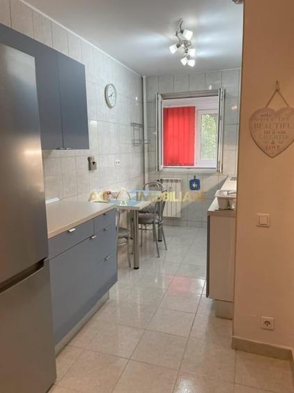 Apartament cu 2 camere semidecomandat, mobilat în Dristor