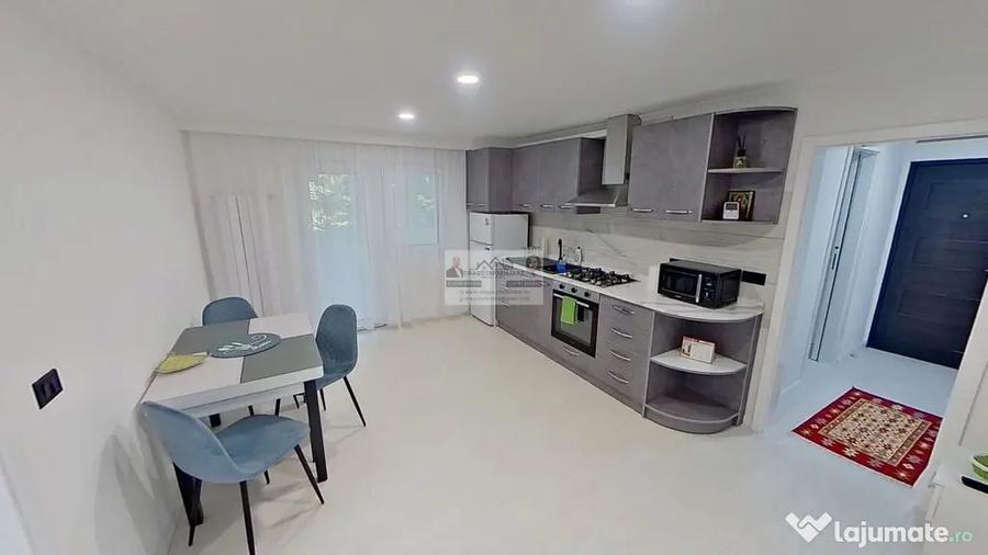 Apartament cu 2 camere semidecomandat, mobilat în Central
