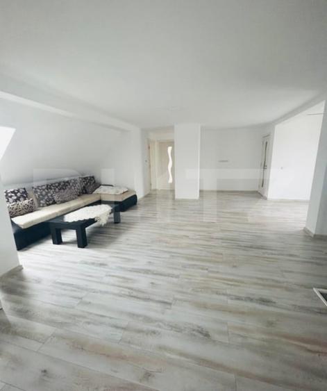 Casă individuală cu 6 camere cu Piscina în Exterior Est