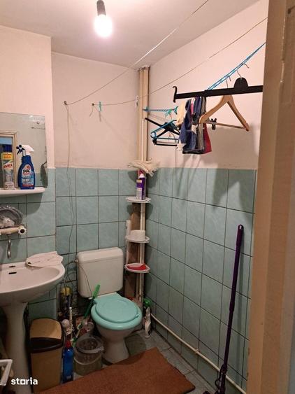 Apartament cu 3 camere decomandat în Carpați 2