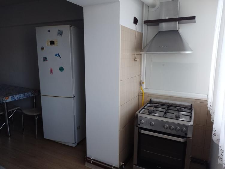 Apartament cu 2 camere decomandat în Românești