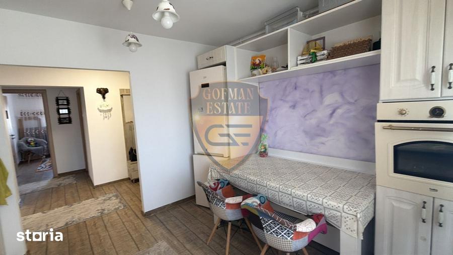 Apartament cu 3 camere decomandat, mobilat în Inel II