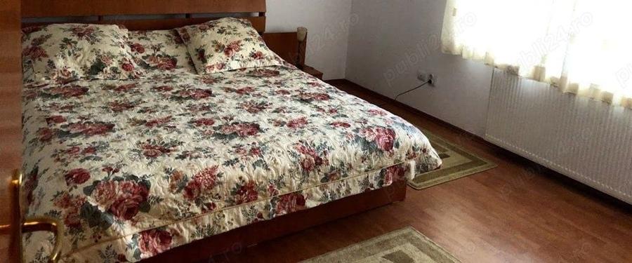 Casă individuală cu 5 camere cu Garaj în Pipera