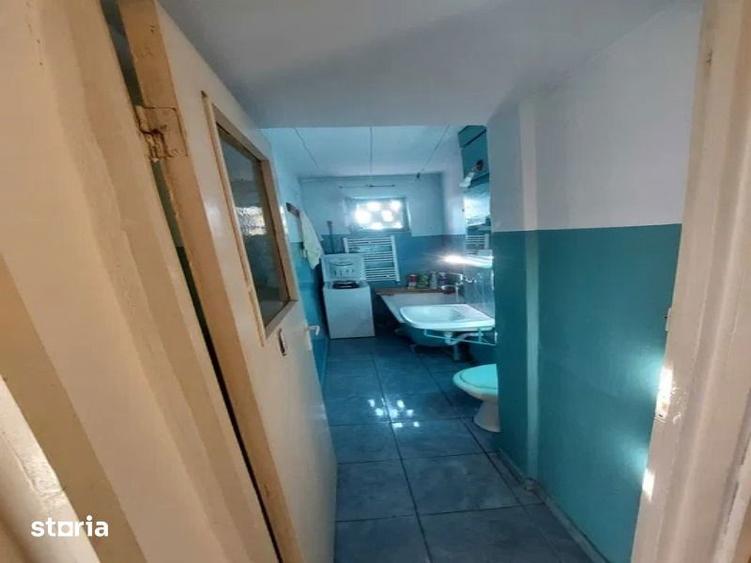 Apartament cu 3 camere semidecomandat, mobilat în Iosefin