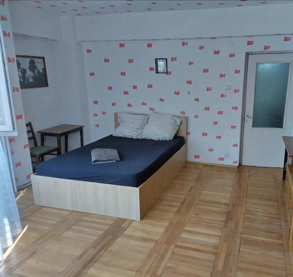 Apartament cu 2 camere decomandat în Govândari