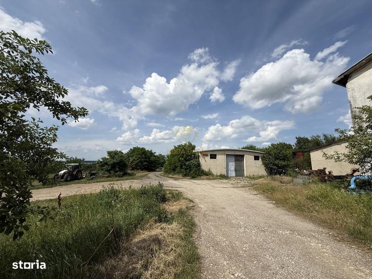 Spațiu comercial, de 500 mp, în Beltiug