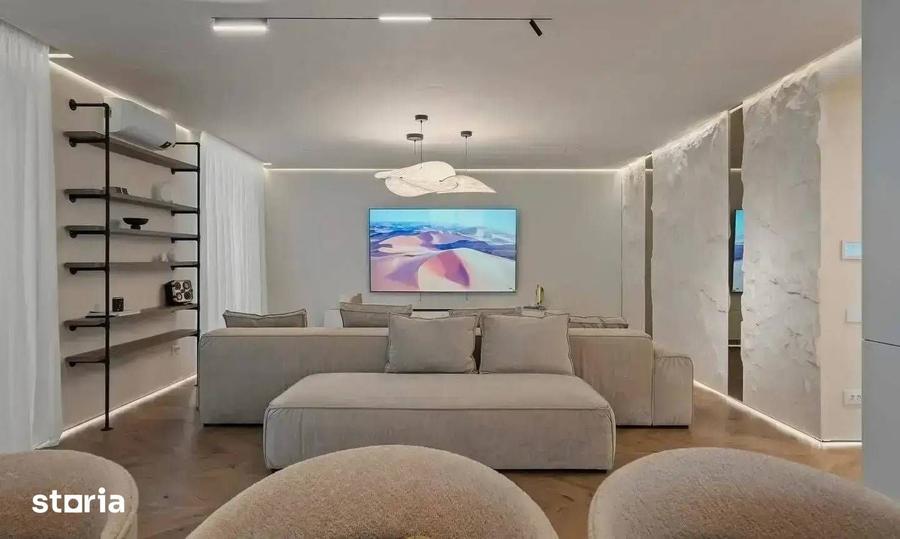 Casă cu 4 camere cu Teren 400 Mp în Central
