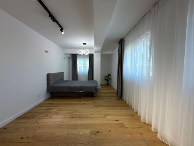 Apartament cu 4 camere decomandat, mobilat în Pipera
