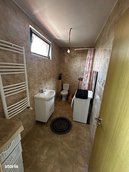 Casă cu 7 camere cu Teren 417 Mp în Ciorogârla