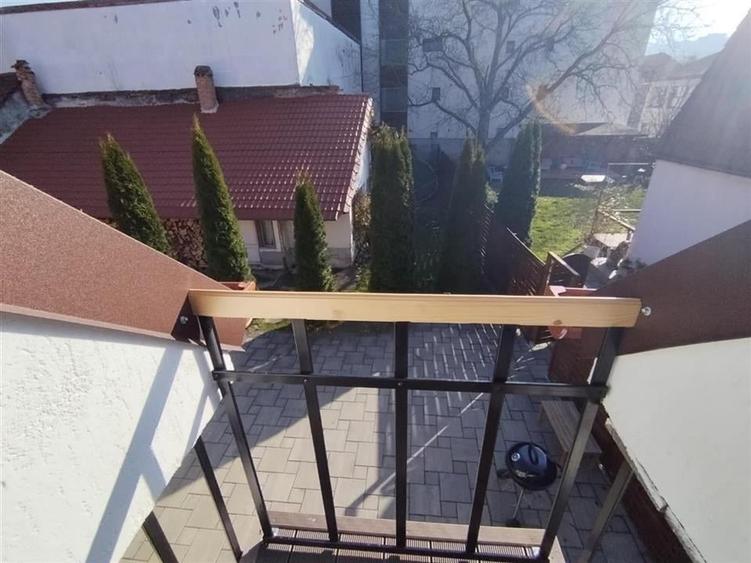 Apartament cu 2 camere semidecomandat, mobilat în Centrul Istoric