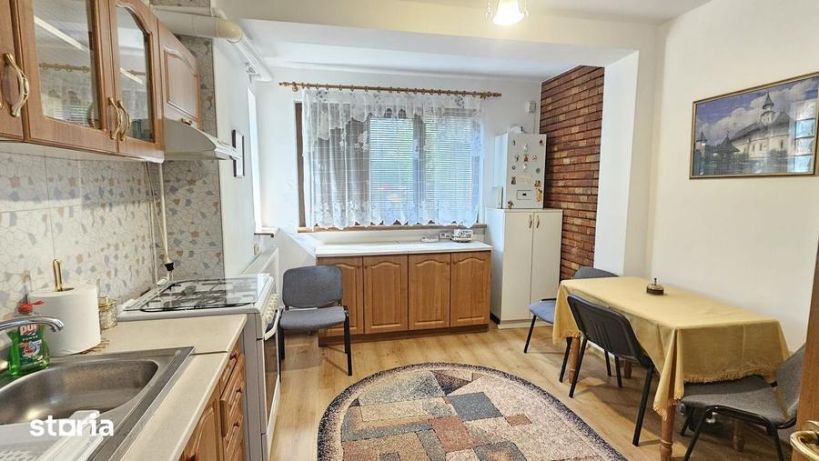 Apartament cu 2 camere decomandat în Micro 17