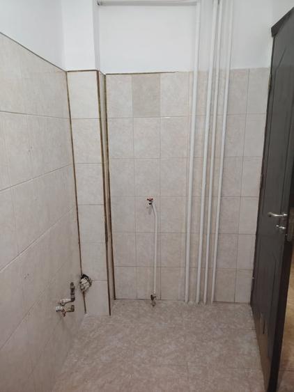 Apartament semidecomandat în Magheru