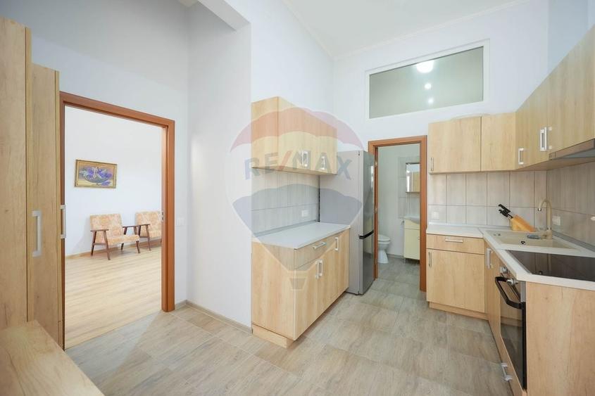 Apartament cu 2 camere decomandat, mobilat în Ultracentral