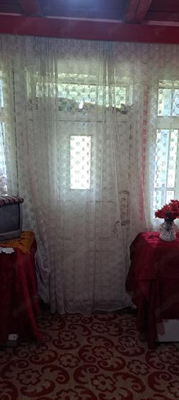 Casă cu 3 camere în Căciulești