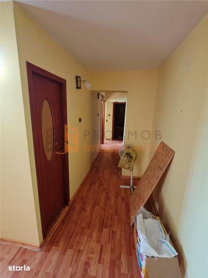 Apartament cu 3 camere decomandat, mobilat în Unirii Centru
