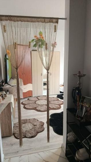 Apartament cu 2 camere decomandat în Dobroești