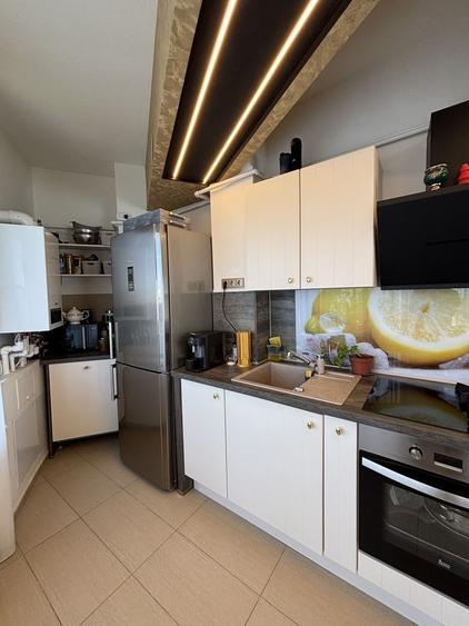 Apartament cu 4 camere decomandat, mobilat în Vitan Mall