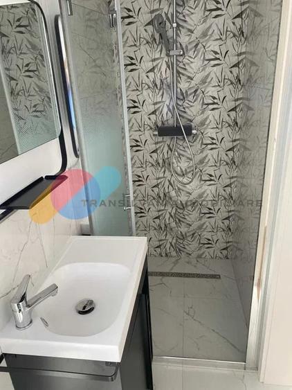 Casă individuală cu 4 camere cu Canalizare în Iris