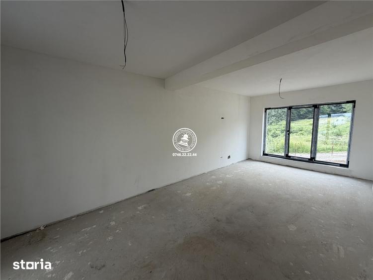 Casă cu 4 camere cu Teren 400 Mp în Bârnova