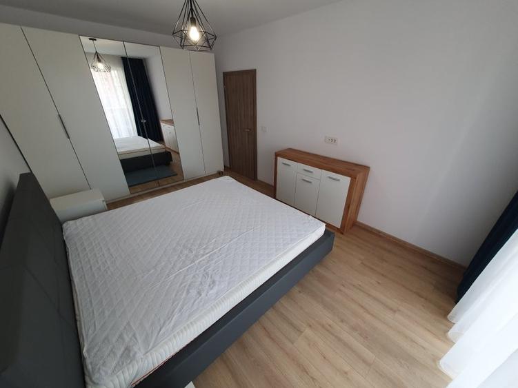 Apartament cu 2 camere decomandat, mobilat în Aradului