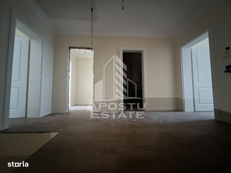 Casă cu 4 camere în Giarmata