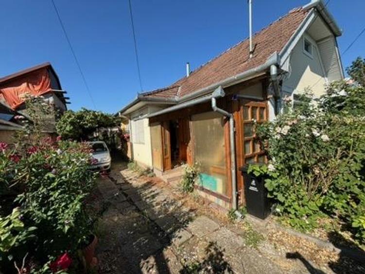 Casă cu 1 camere cu Teren 104 Mp în Unirii