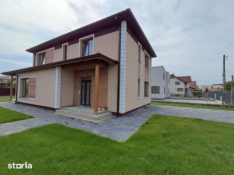 Casă cu 5 camere cu Teren 601 Mp în Apahida