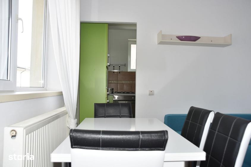 Apartament cu 3 camere decomandat în Central