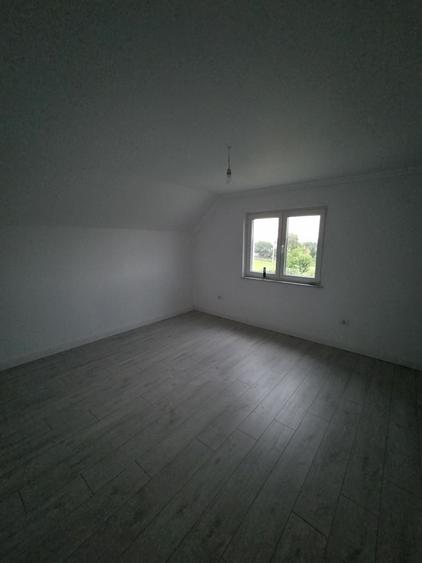 Casă cu 4 camere în Moara