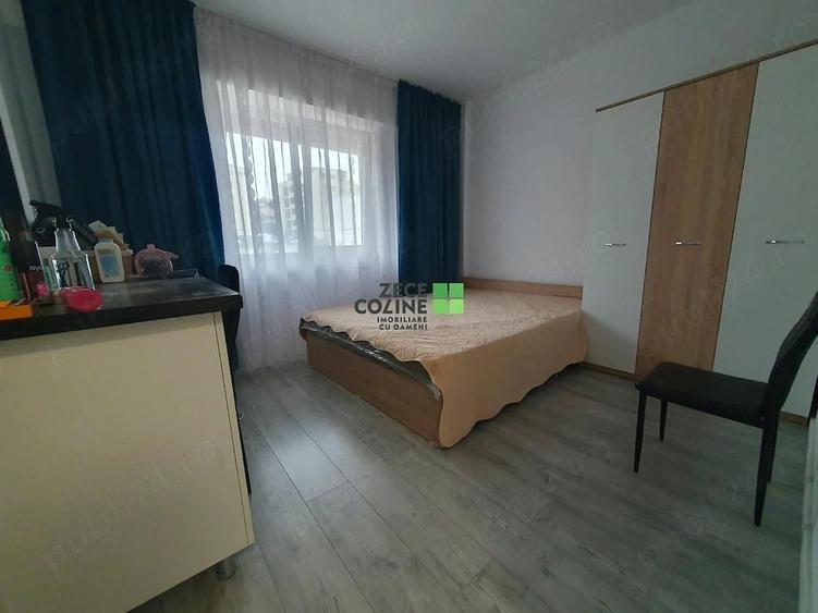 Apartament cu 3 camere semidecomandat în Central