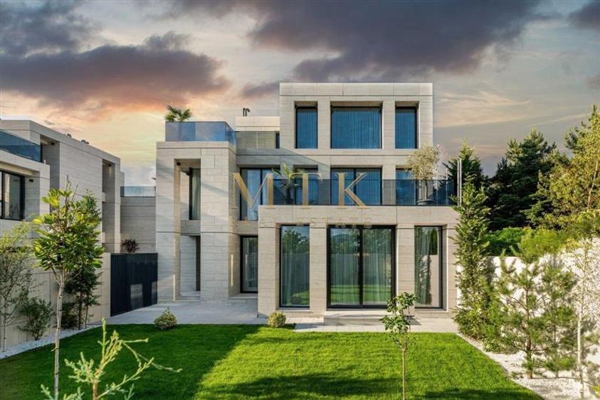 Duplex cu 6 camere cu Piscina în Pipera
