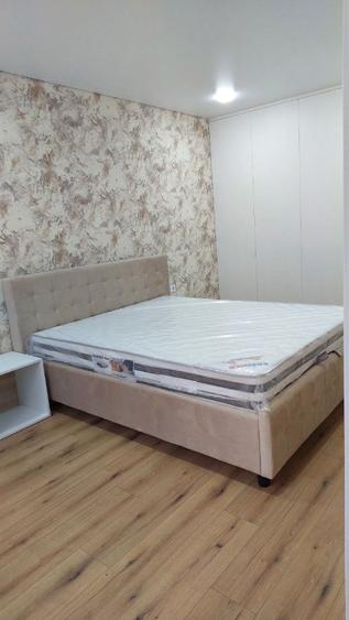 Apartament cu 3 camere decomandat în Astra