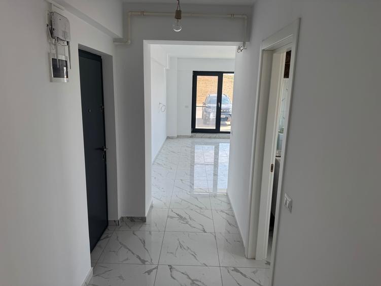 Apartament cu 2 camere decomandat în Exterior Vest