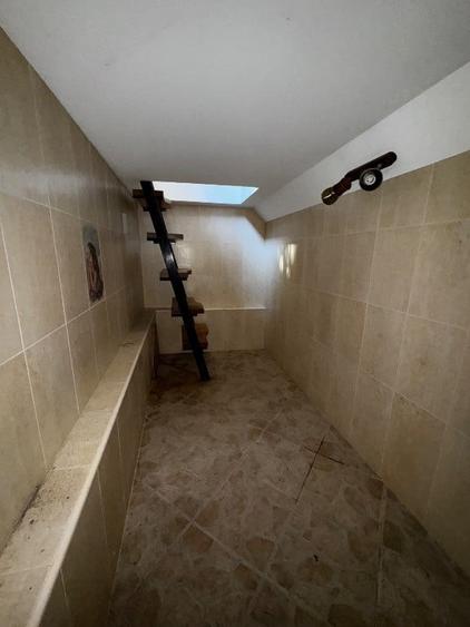 Apartament cu 4 camere decomandat în Ostroveni