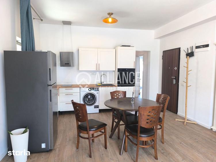 Apartament cu 3 camere decomandat, mobilat în Kamsas