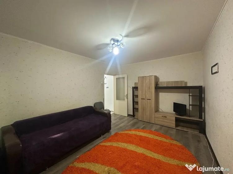 Apartament cu 2 camere decomandat în Malu Roșu