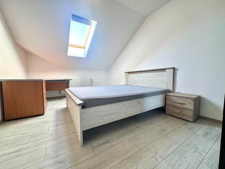 Apartament cu 3 camere decomandat, mobilat în Europa