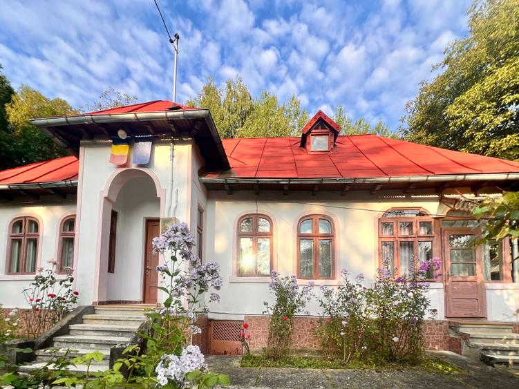 Casă cu 3 camere în Central