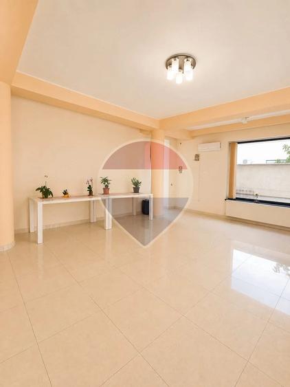 Casa / Vila cu 12 camere de vanzare | Fundeni, Sector 2 - 10