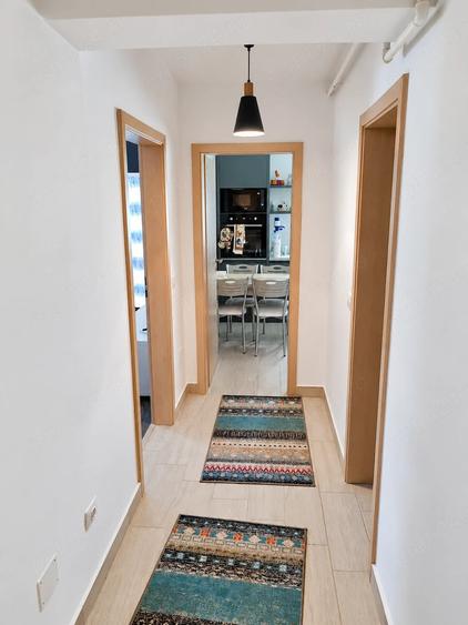 Apartament cu 2 camere decomandat în Tractorul
