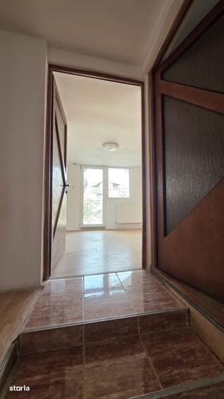 Casă cu 4 camere cu Teren 920 Mp în Central