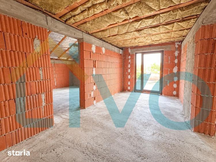 Casă cu 5 camere cu Teren 300 Mp în Ștefăneștii de Jos