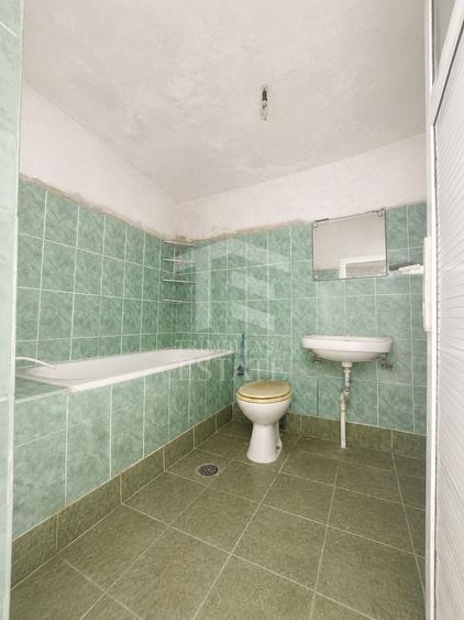 Casă individuală cu 3 camere cu Canalizare în Valu lui Traian