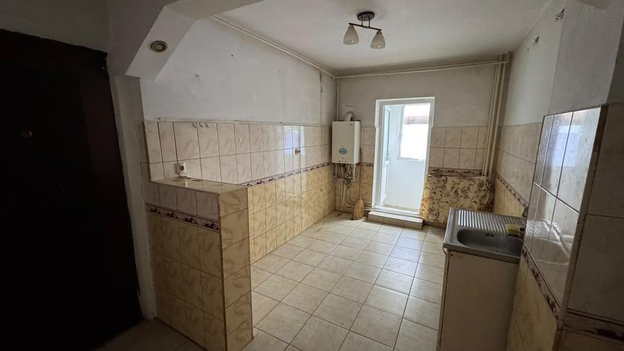 Apartament cu 2 camere semidecomandat în Sud