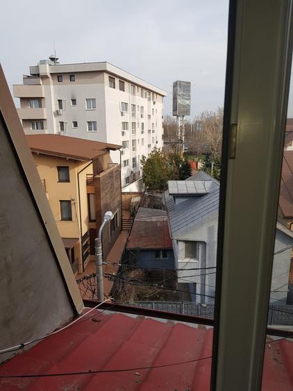 Casă cu 3 camere cu Canalizare în Mihai Bravu